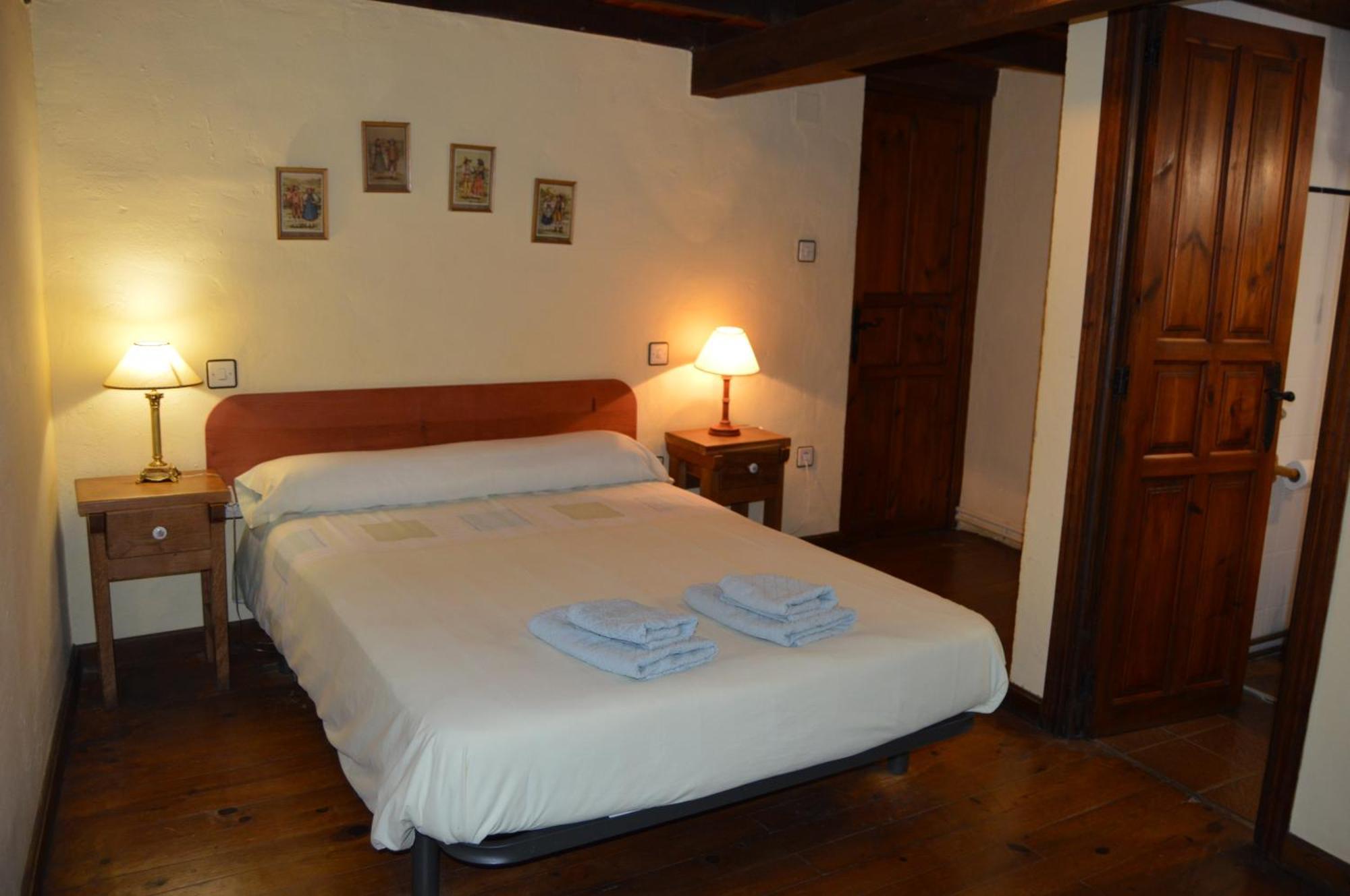 Casa Simon Pensionat Cervera De Pisuerga Exteriör bild