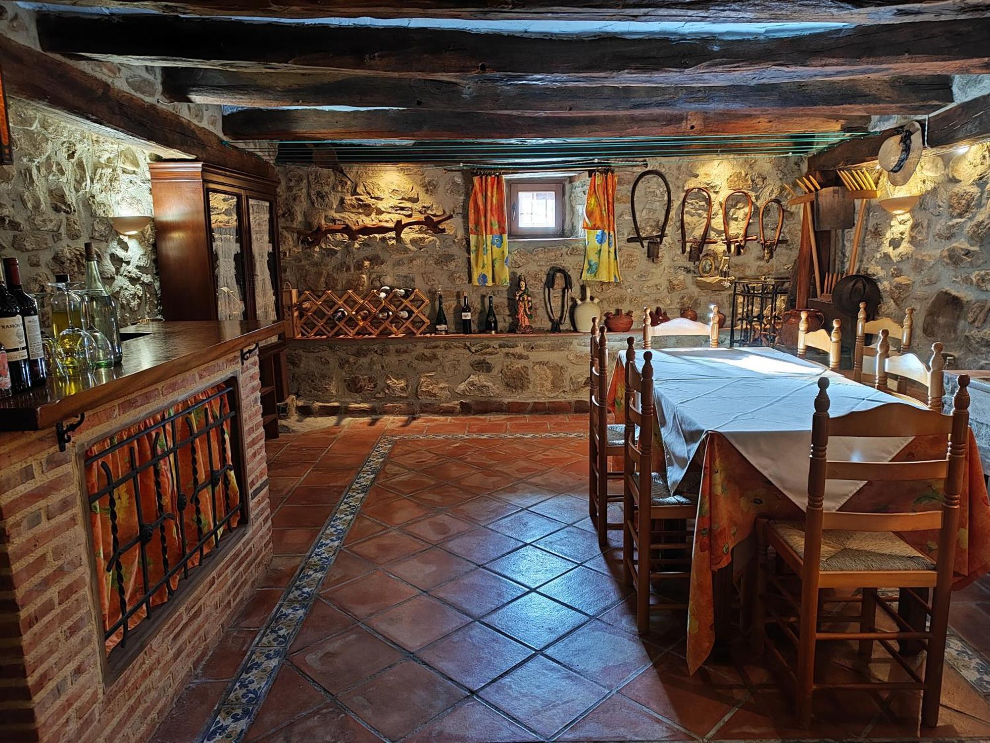 Casa Simon Pensionat Cervera De Pisuerga Exteriör bild