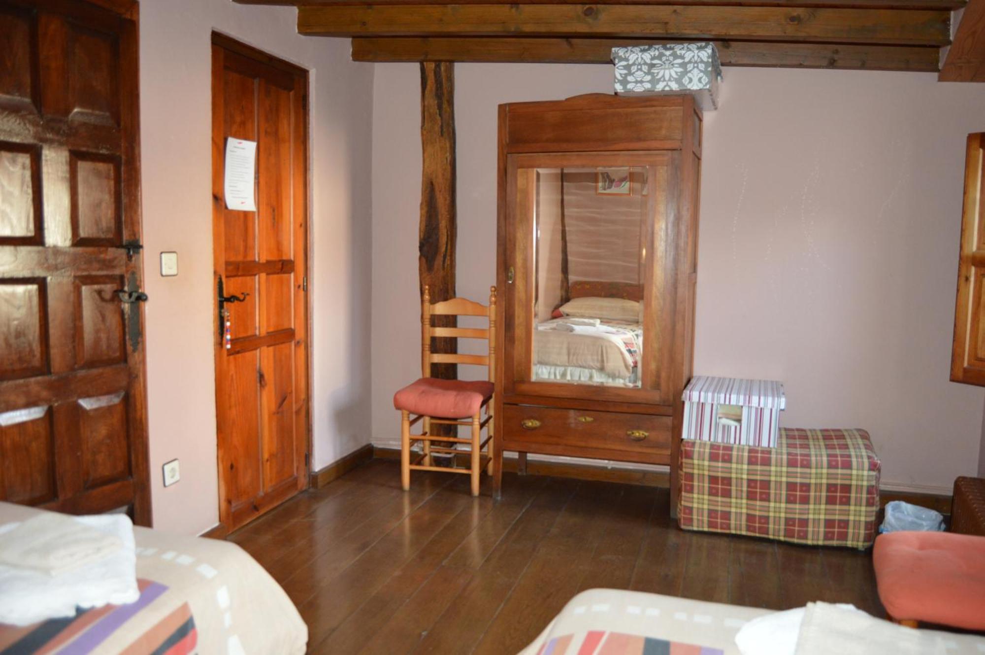 Casa Simon Pensionat Cervera De Pisuerga Exteriör bild