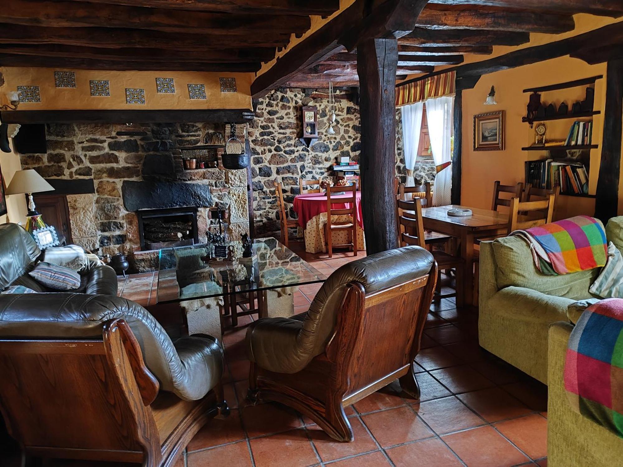 Casa Simon Pensionat Cervera De Pisuerga Exteriör bild