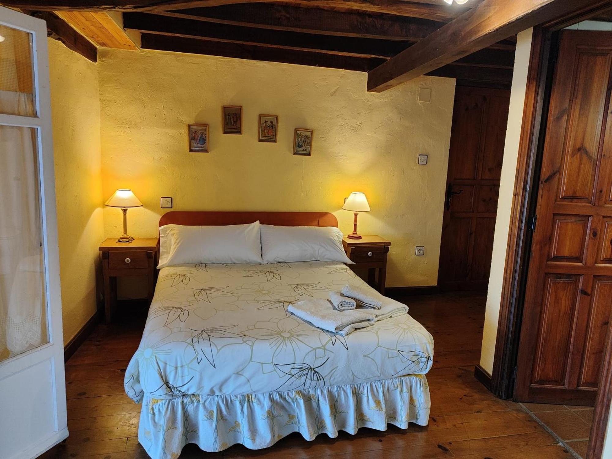 Casa Simon Pensionat Cervera De Pisuerga Exteriör bild